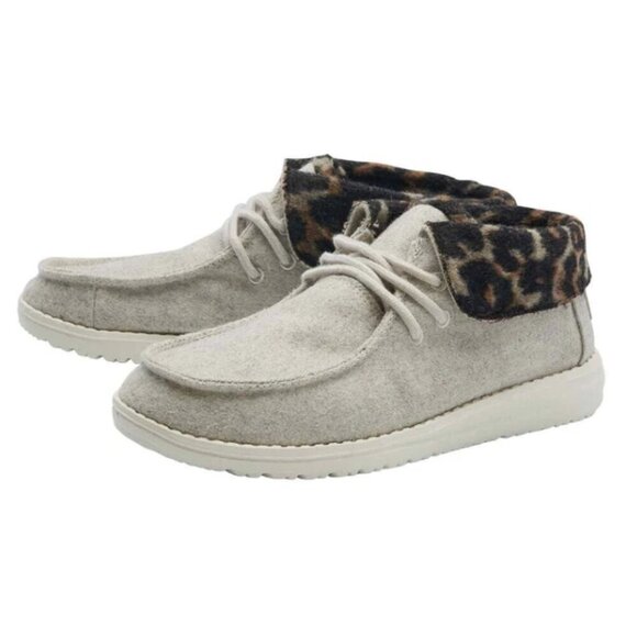 Hey Dude Women's Britt Cheetah Canvas Upper Ankle Booties - 7 - Picture 1 of 7